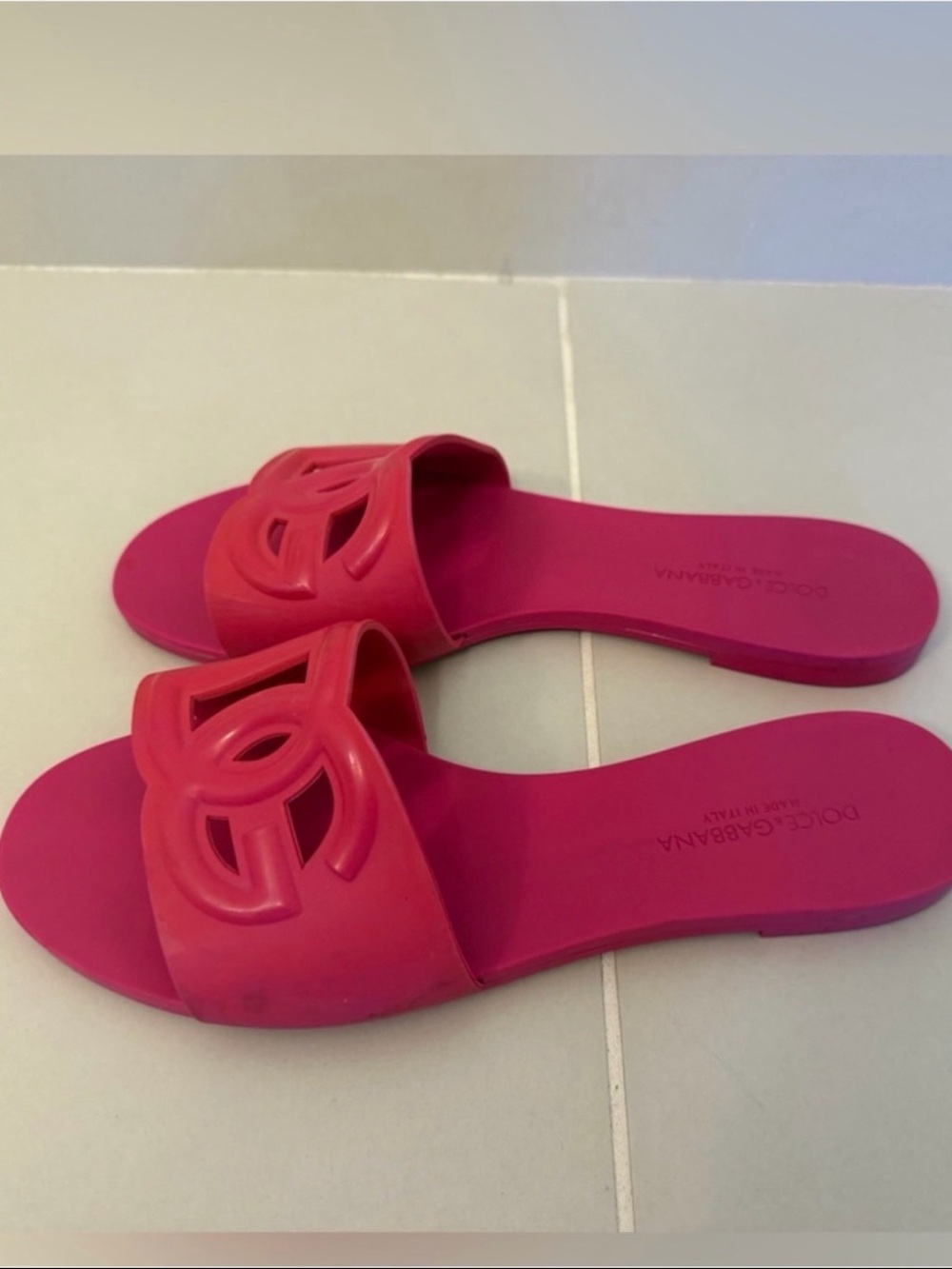 Dolce & Gabbana Hot Pink Logo Slide Sandals - Picture 4 of 11